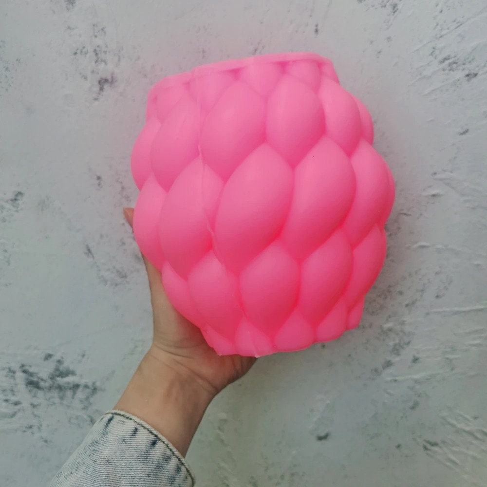 Large Twirl Draid Candle Mold