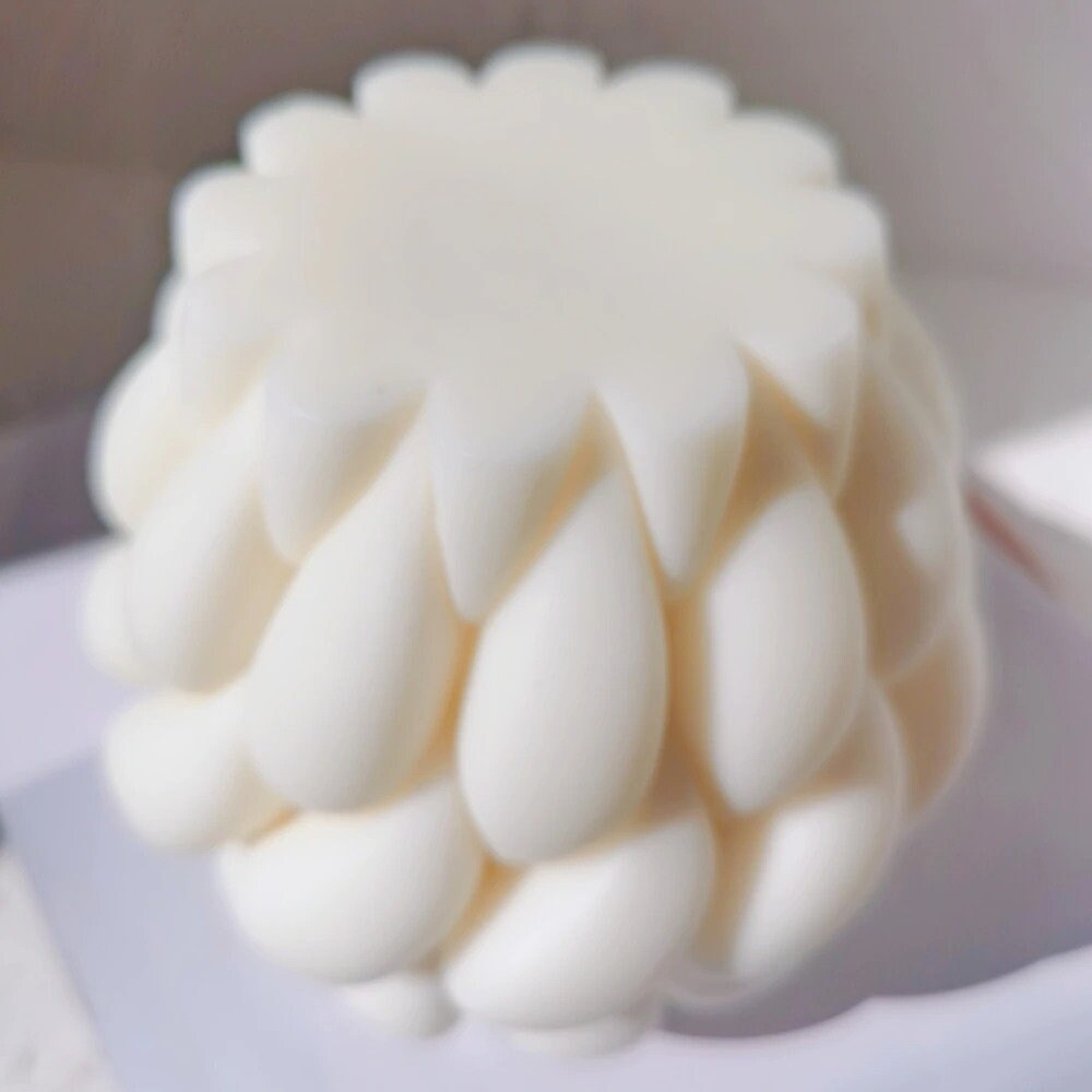 Large Twirl Draid Candle Mold